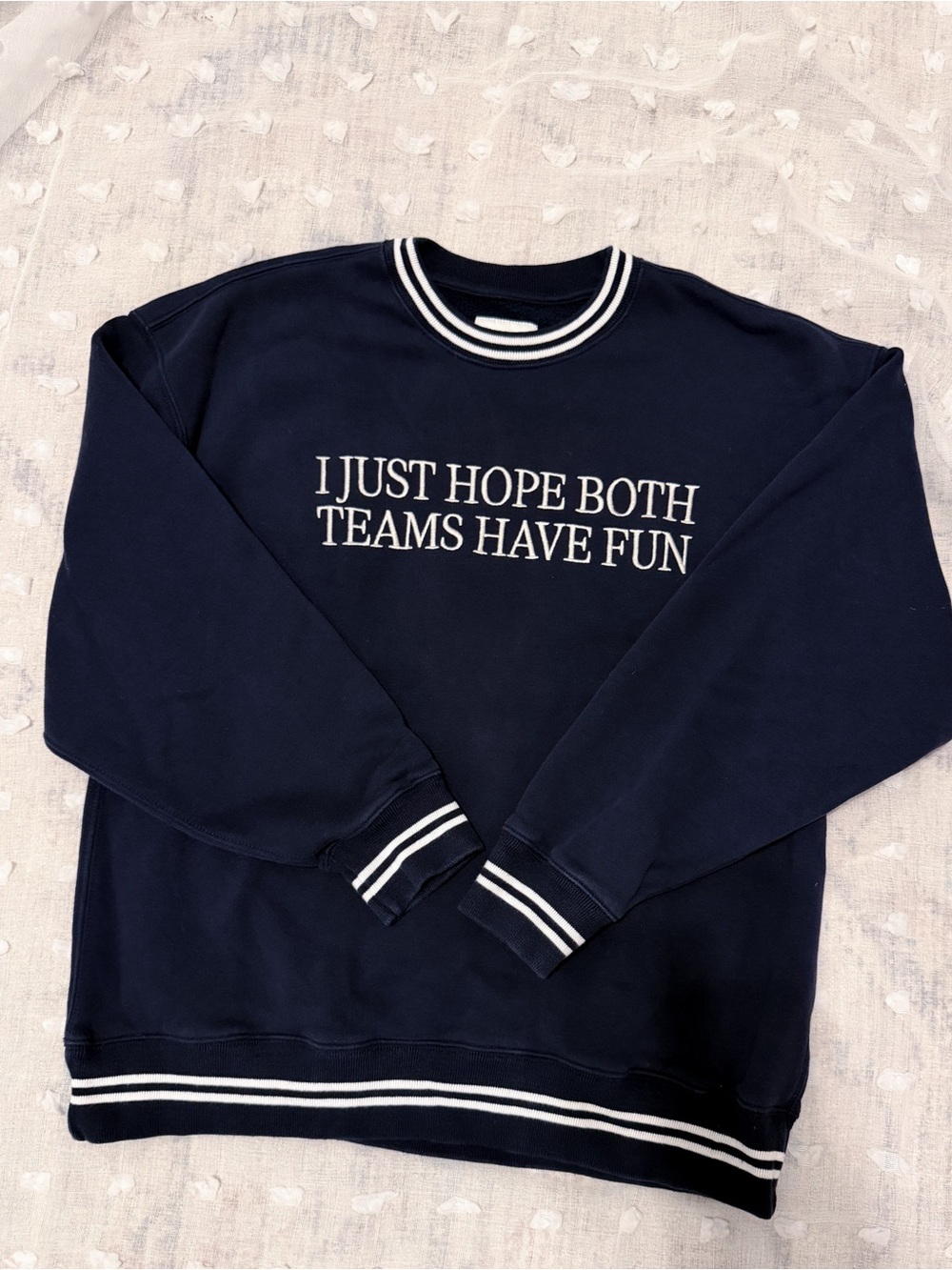 New! Viral Abercrombie Navy Sweater size M - Picture 2 of 6